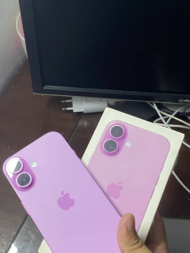 Apple iPhone 16 5