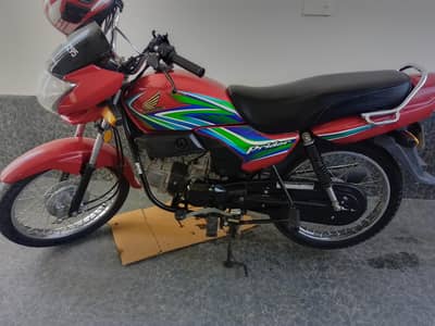 Honda pridor  Home used bike Lush condition