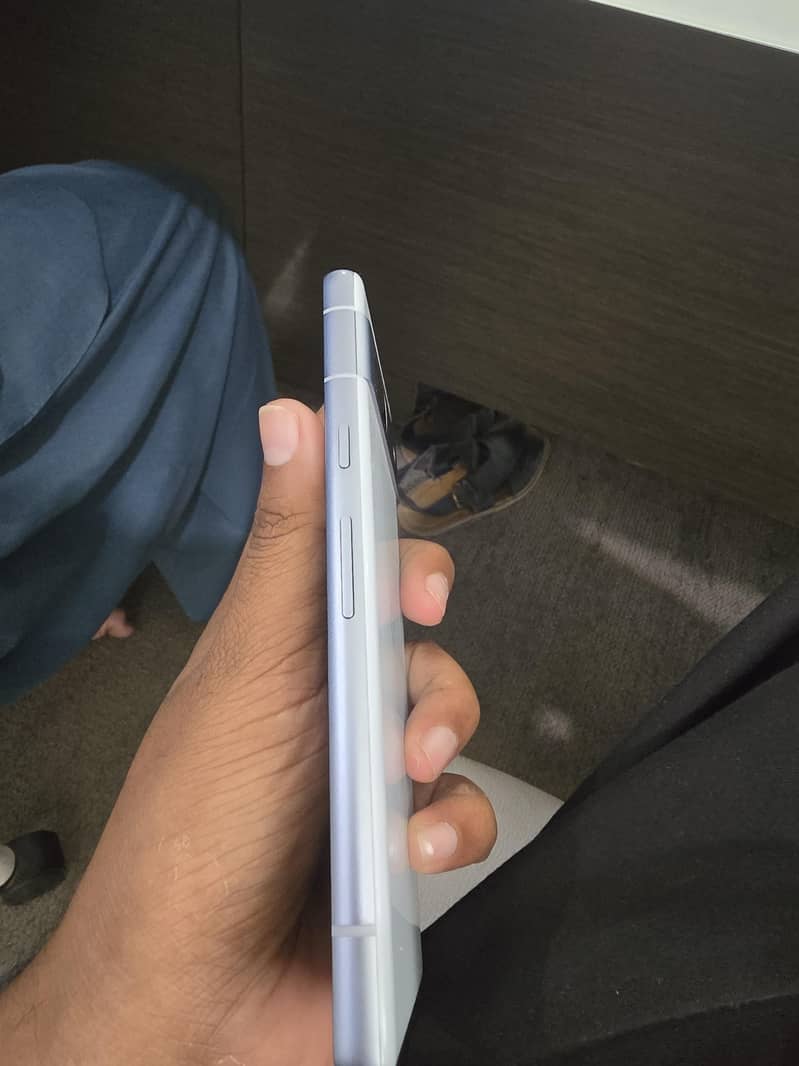 Google Pixel 7a 3