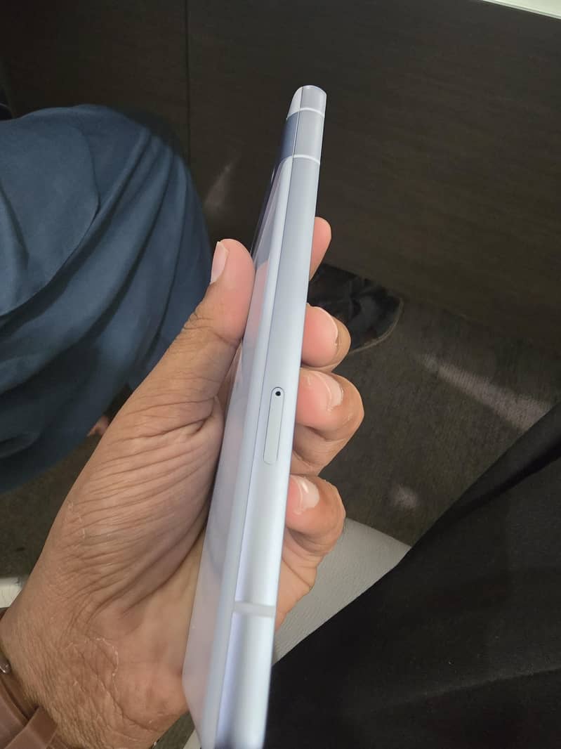 Google Pixel 7a 4