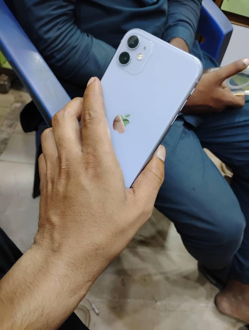 Apple iPhone 11 2