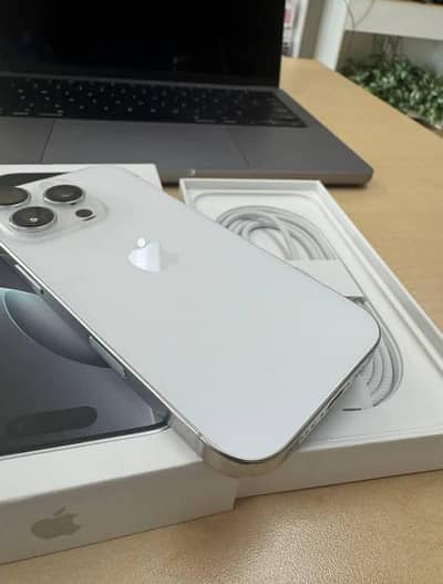 i Phone 8plus, 11,12,13,14,15 pro max on instalment Whatsap 3260768968