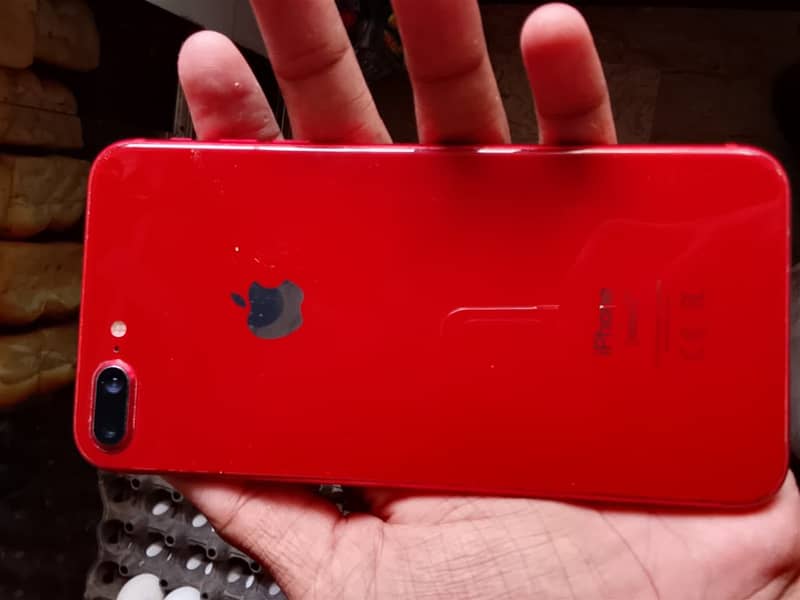 Apple iPhone 8 Plus 1