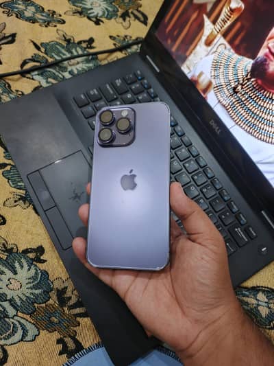 Apple iPhone 14 Pro Max deep purple