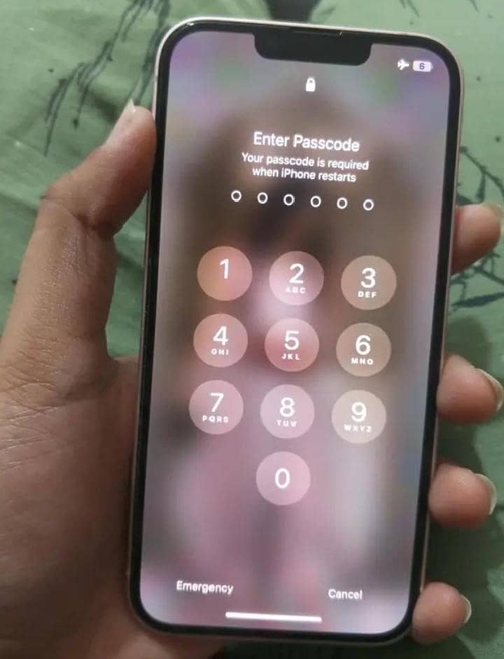 Apple iPhone 13 3