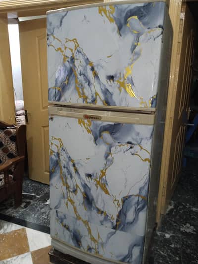 Dawlance Fridge Medium Size