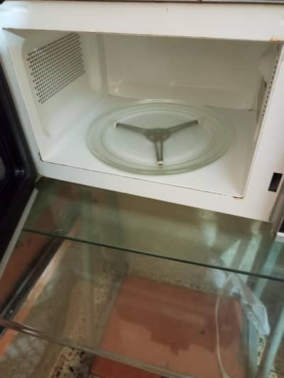 Dawlance Microwave Oven Cook King – Used