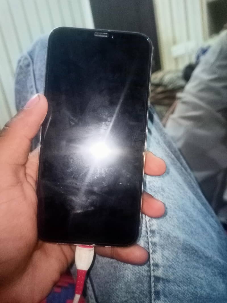 Apple iPhone X 0