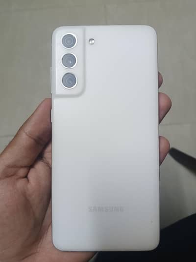Samsung Mobile S21 fe