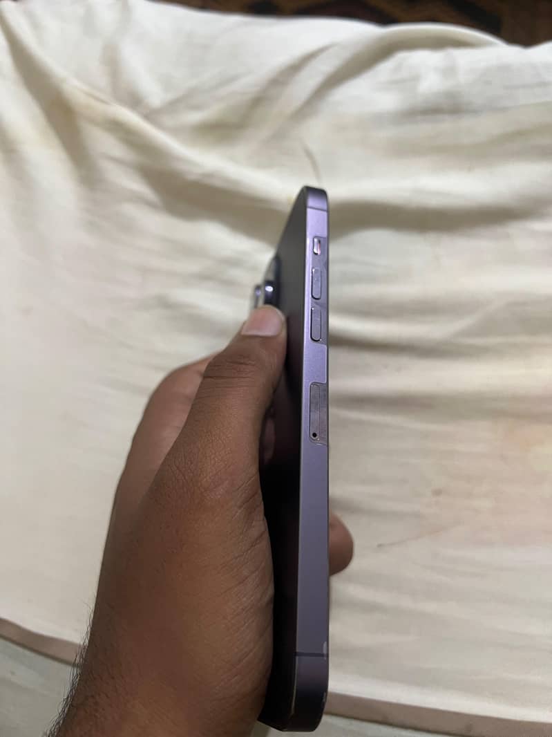 iphone 14 pro max 4