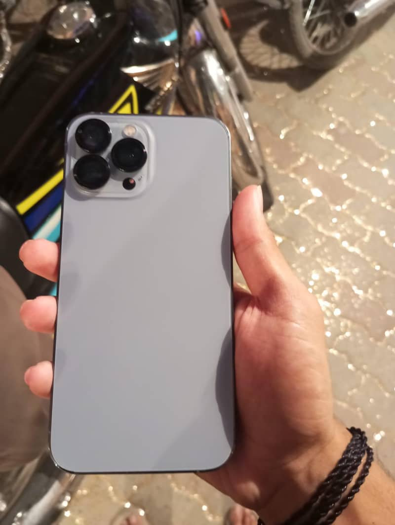 13 pro max 0