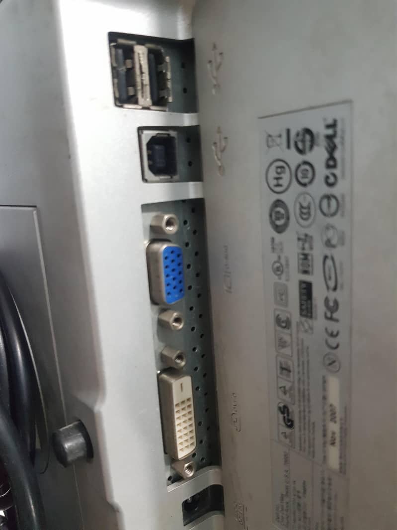 DELL computer led 19  " 1
