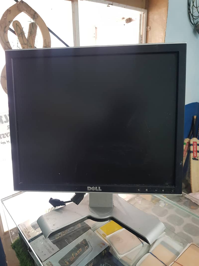 DELL computer led 19  " 2