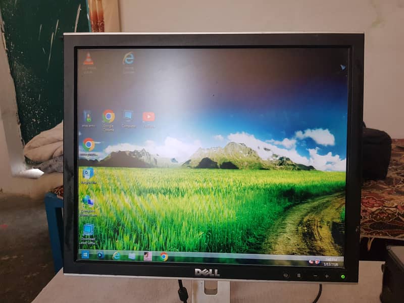 DELL computer led 19  " 4
