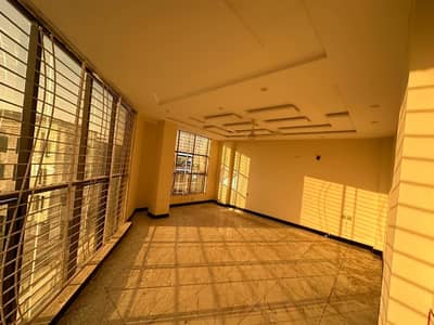 DC Colony Luxury Flat For Rent