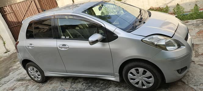Toyota Vitz 2014