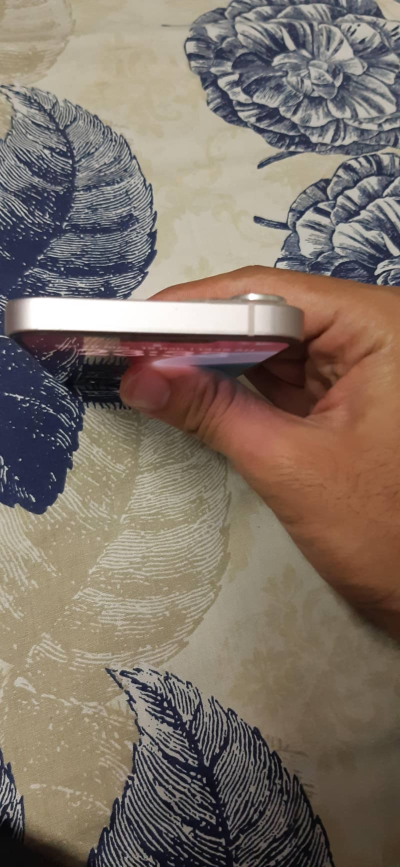 Apple iPhone 13 4