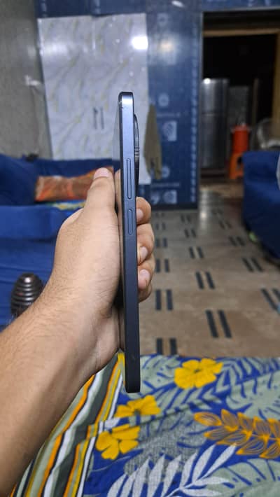 TCL 50 XL