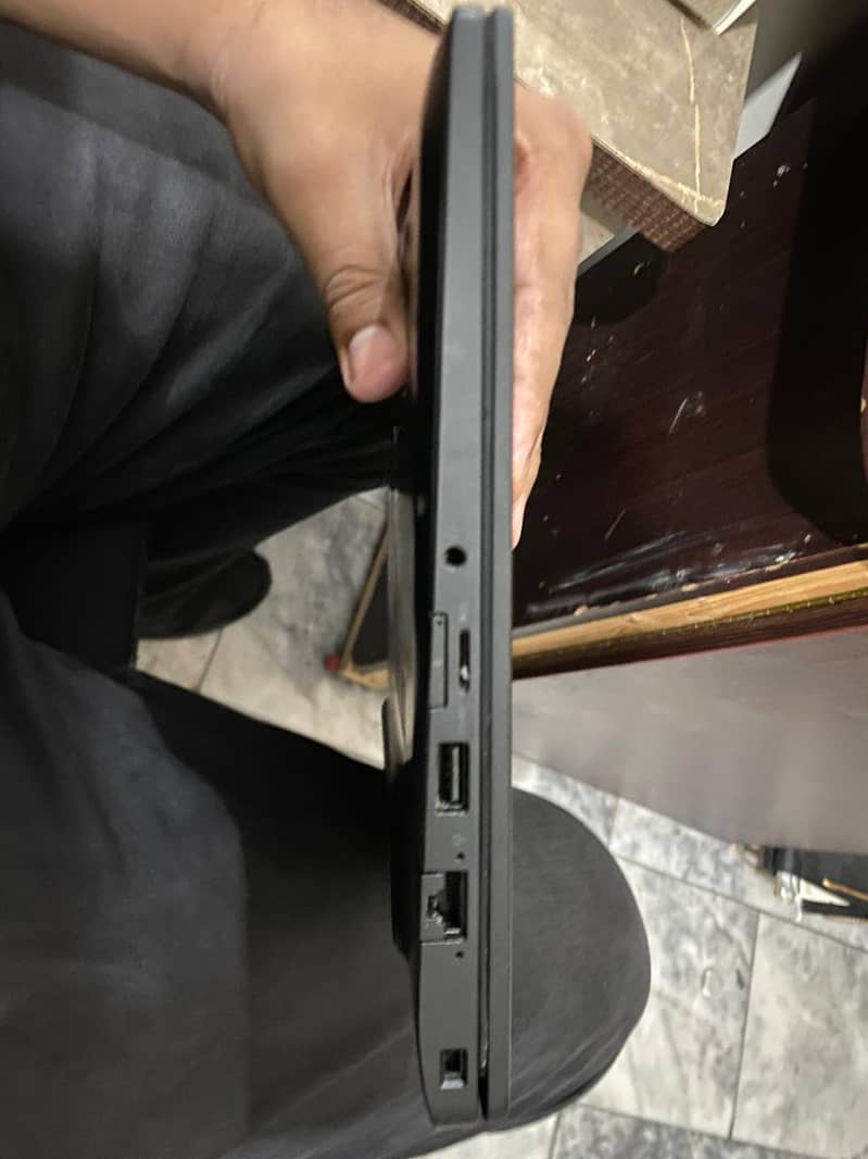 Laptop 8