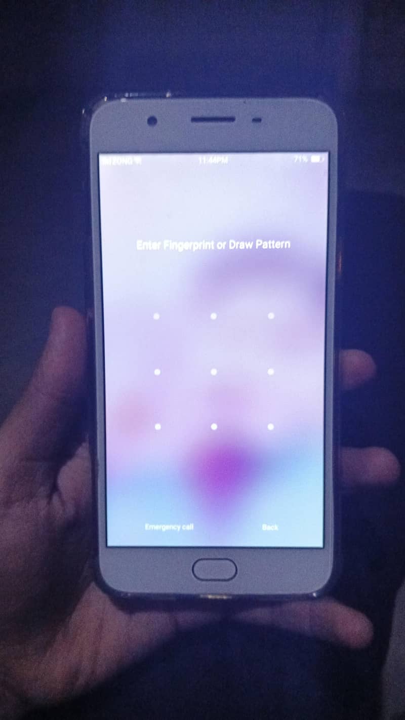 OPPO A1 1