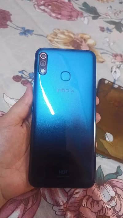 Infinix Hot 8 Lite