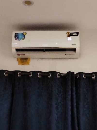 Ac for sale 1 Ton in good condition