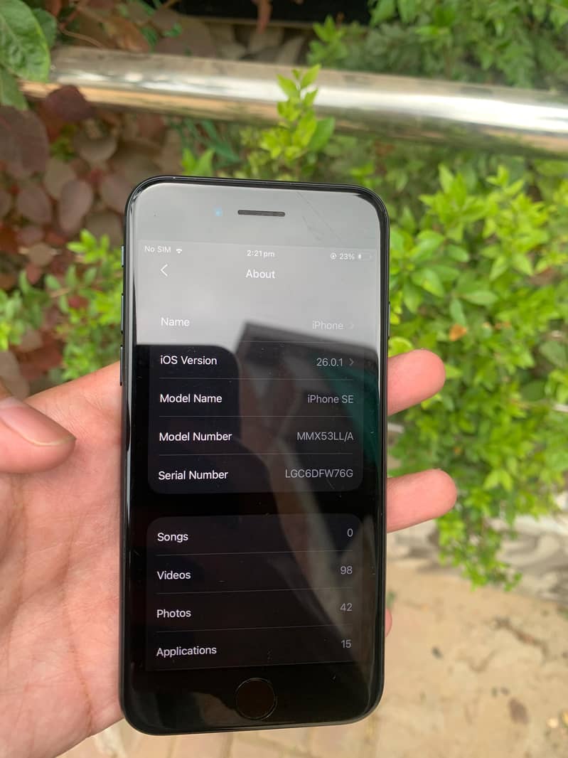Apple iPhone SE 3rd 0