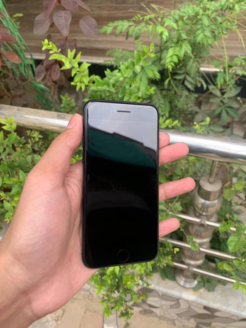 Apple iPhone SE 3rd 2