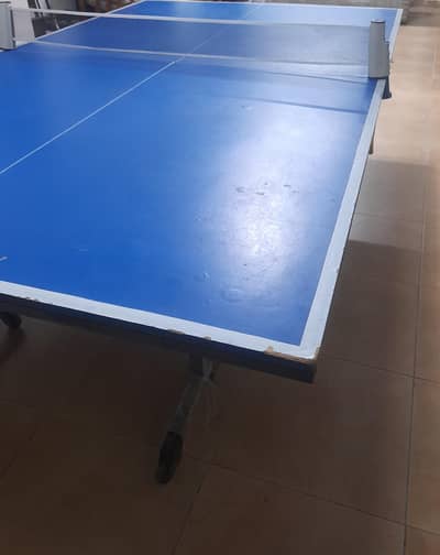 Table tennis table