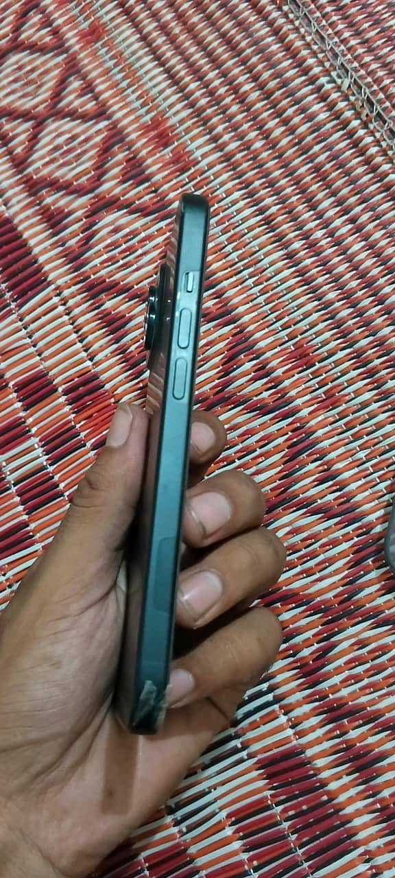 iPhone 15 jv 6