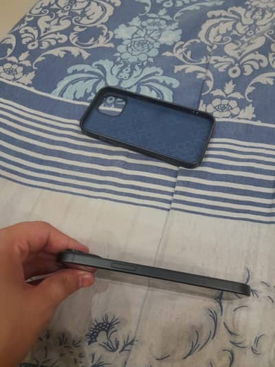 Apple iPhone 15