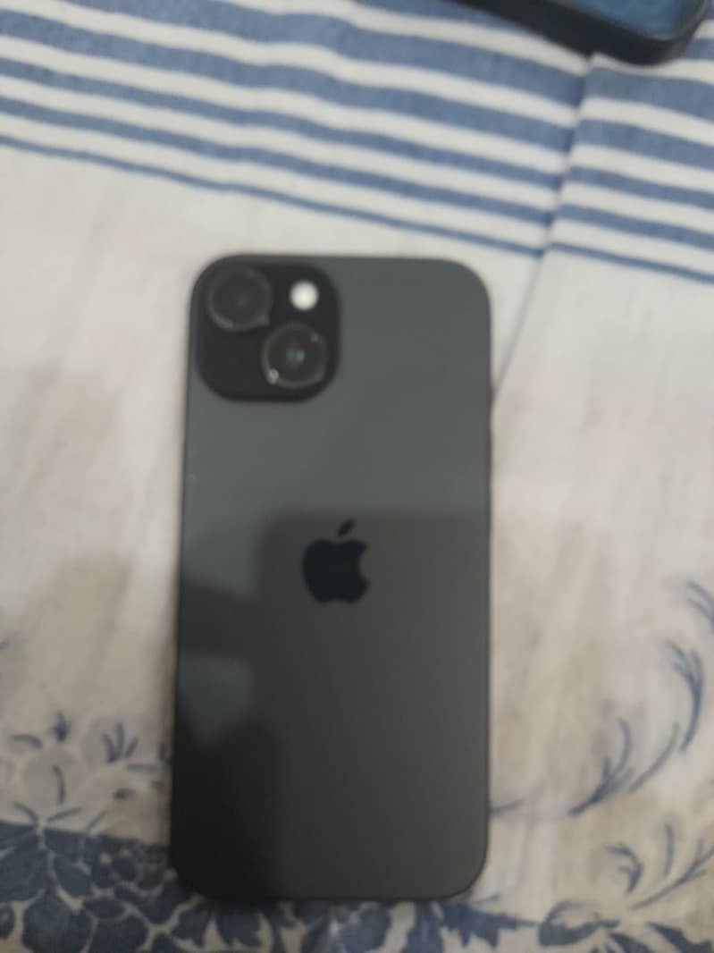 Apple iPhone 15 5