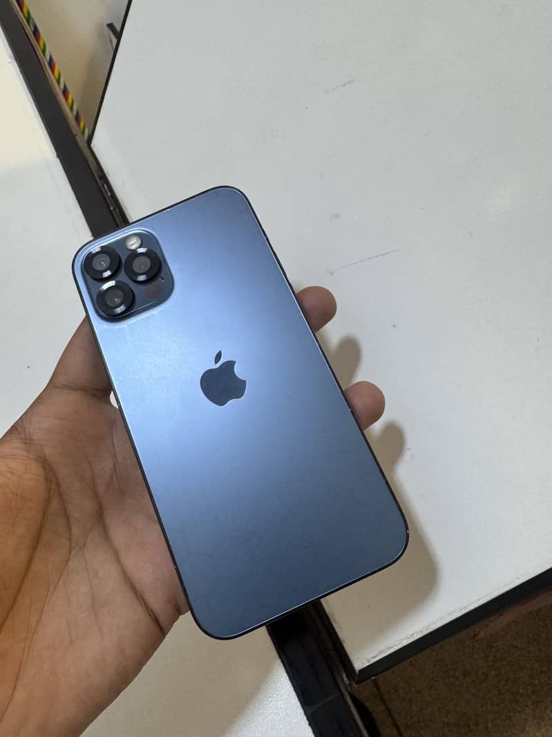 Apple iPhone 12 Pro 4