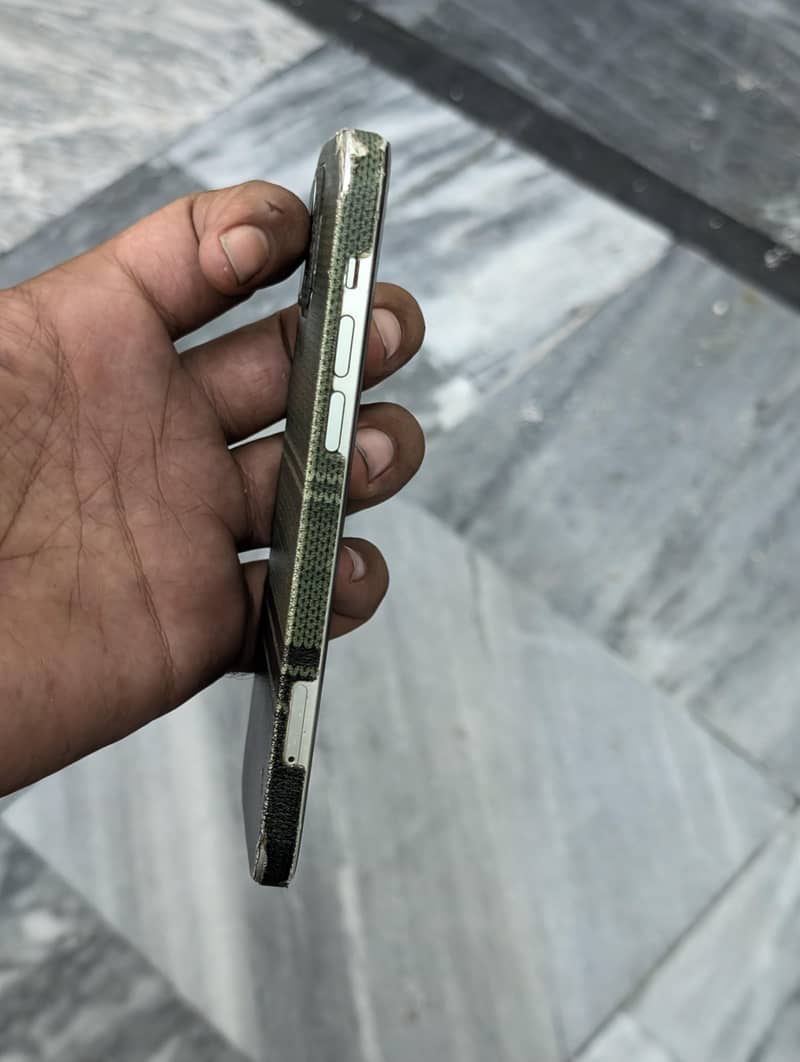 Apple iPhone 12 2
