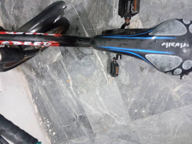 کم قیمت  اچھی کنڈیشن میں سایکل  صرف ٹیوبز تبدیل ہونی 7