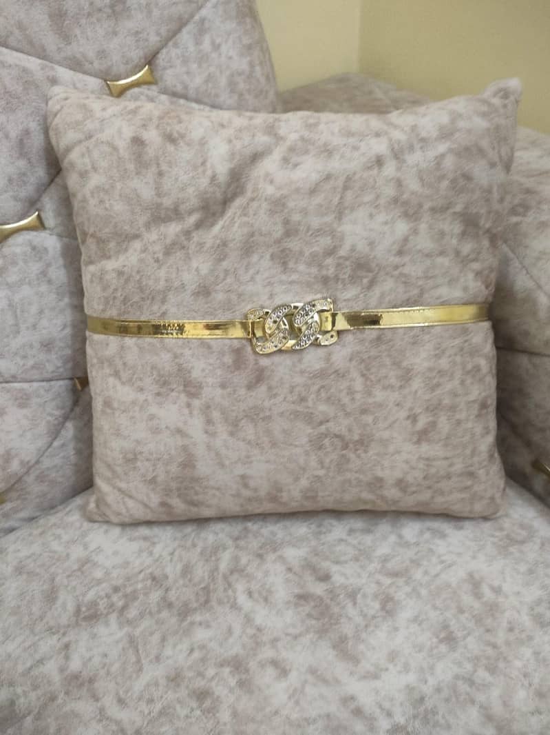 Sofa set for sell 2