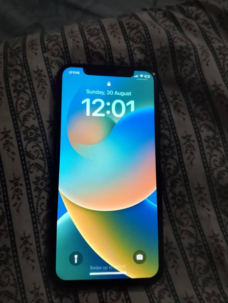 Apple iPhone X 1