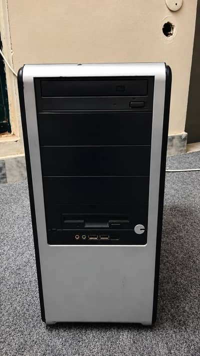 Xeon E3-1240 v2 + RX 470 4GB Gaming PC | 4GB DDR3 RAM | 500GB HDD