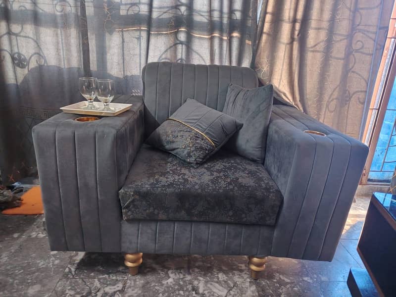 Sofas for salee 0