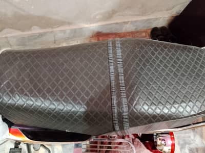 Honda 125 seat