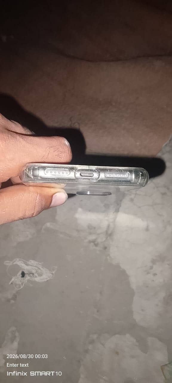 Apple iPhone 11 4