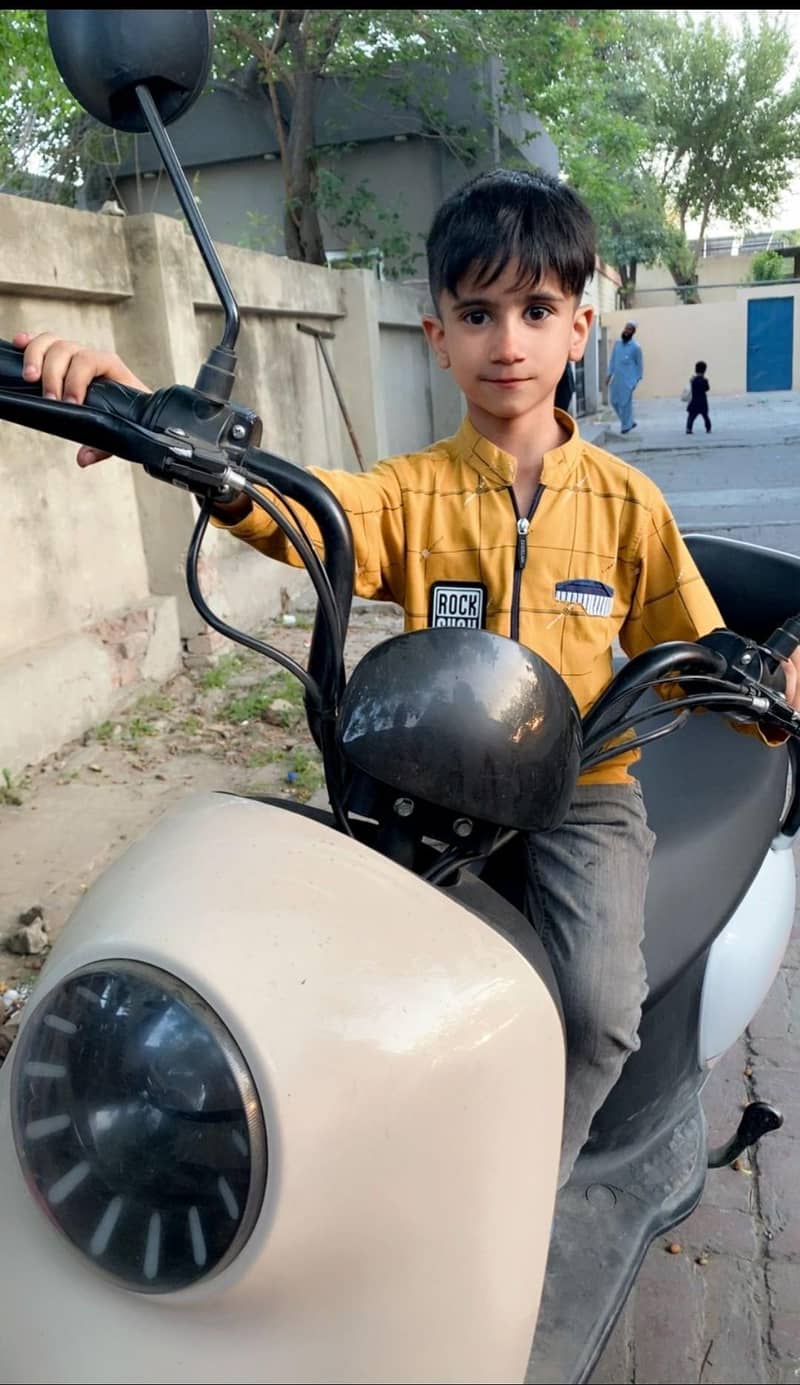 miniso Scooty 4