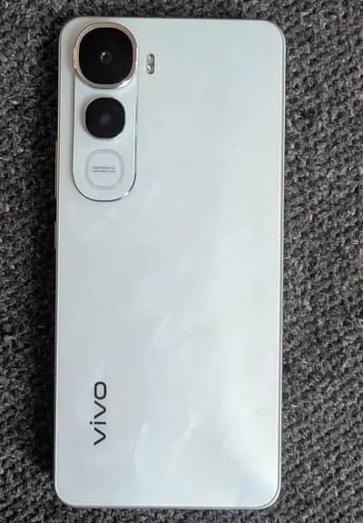 Vivo Y400