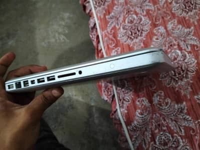 MacBook pro13 late2011corei7 8.256
