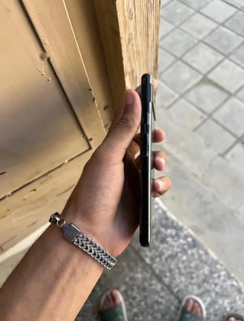 Google Pixel 6a 4