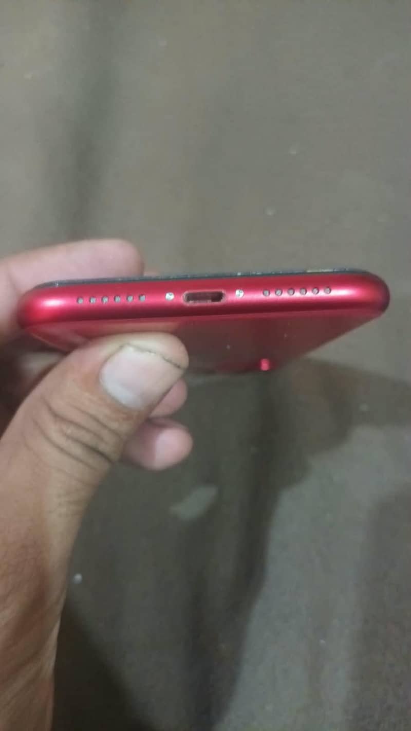 Apple iPhone 11 3