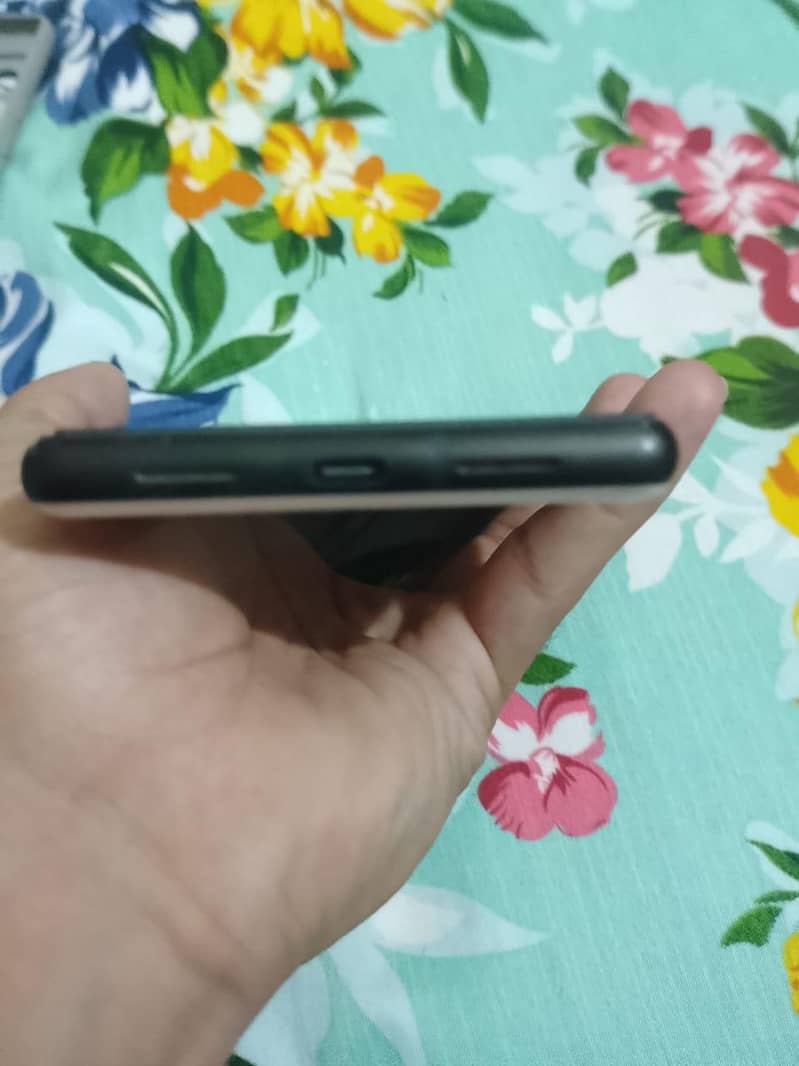 Google Pixel 6 3