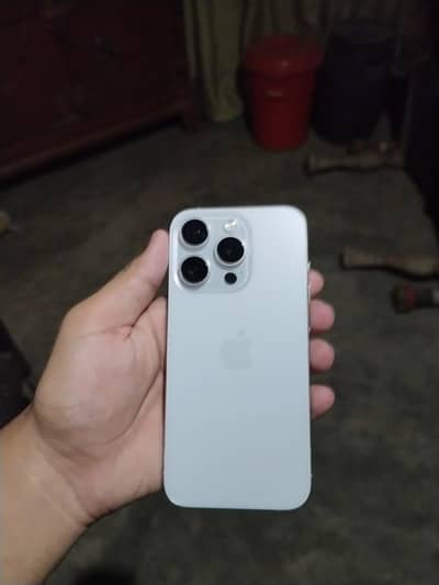 Apple iPhone 15 Pro