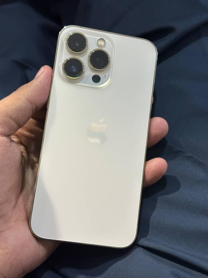 Apple iPhone 14 Pro 2