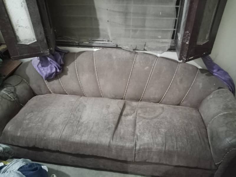 3 sofas 1